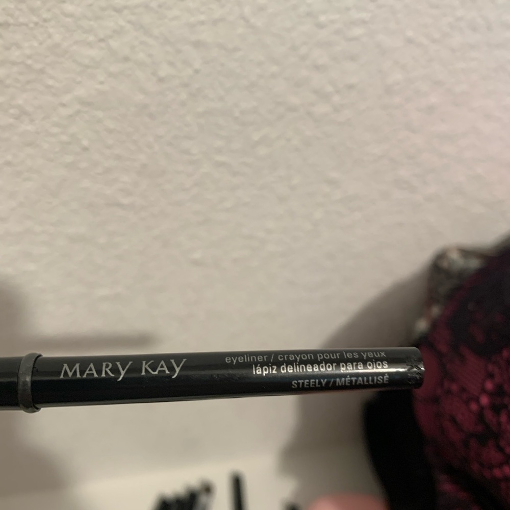 Mary Kay Metallic Steely Eyeliner